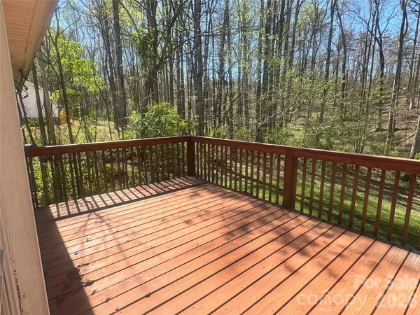 $189,900 | 231 Pearidge Road, Unit 5, Bostic, NC 28018