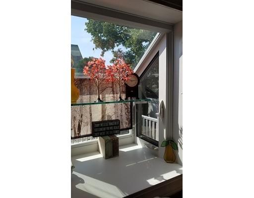 28 Gleason Street Watertown, MA 02472 - Photo 5 of 23 Gallery Image 5