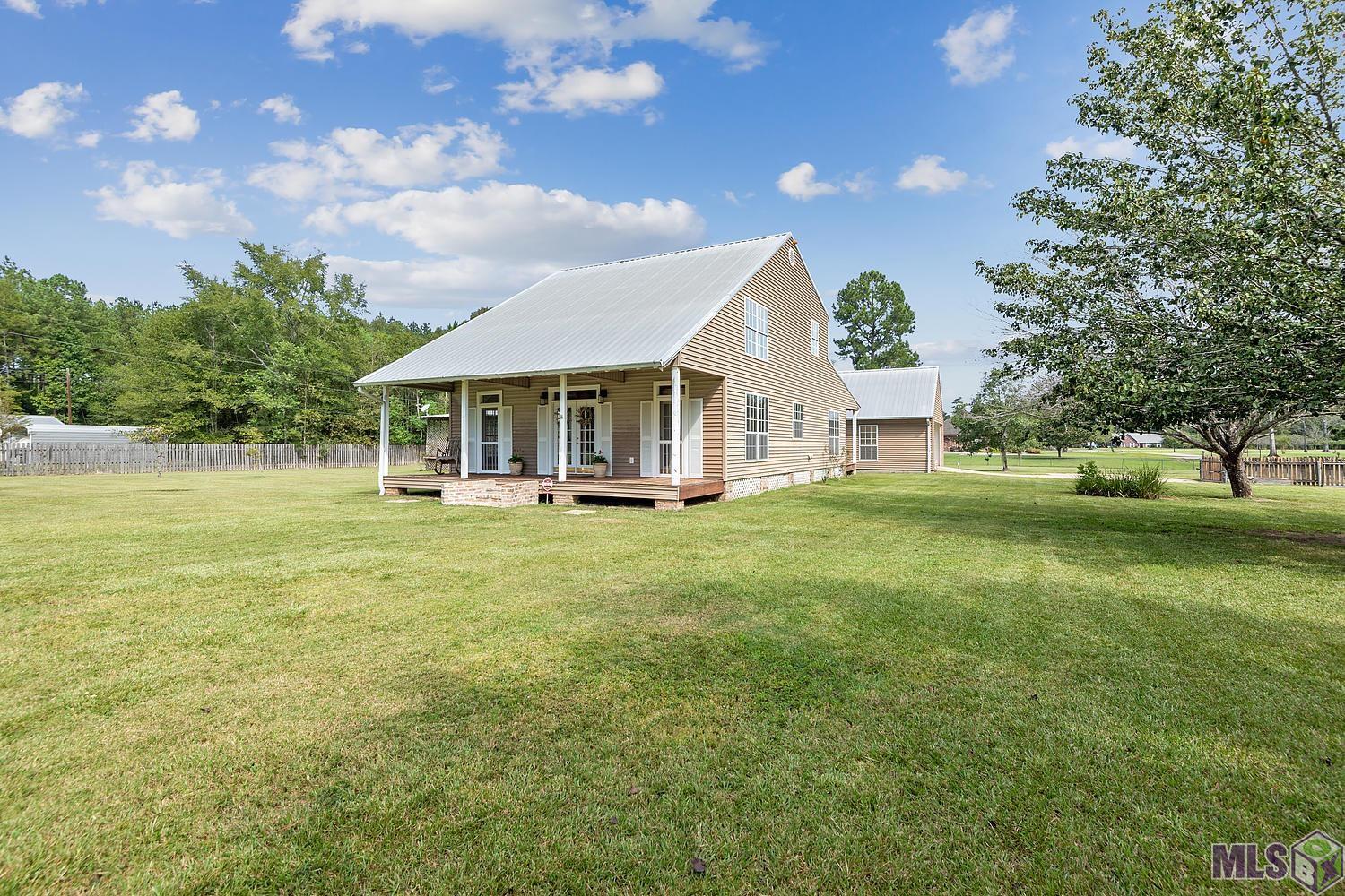 19211 McLin Road Livingston, LA 70754 - Photo 2 of 19 Gallery Image 2