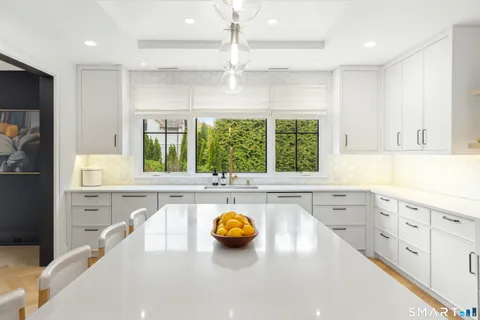 $5,100,000 | 15 Roosevelt Road, Westport, CT 06880
