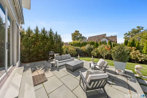 $5,100,000 | 15 Roosevelt Road, Westport, CT 06880