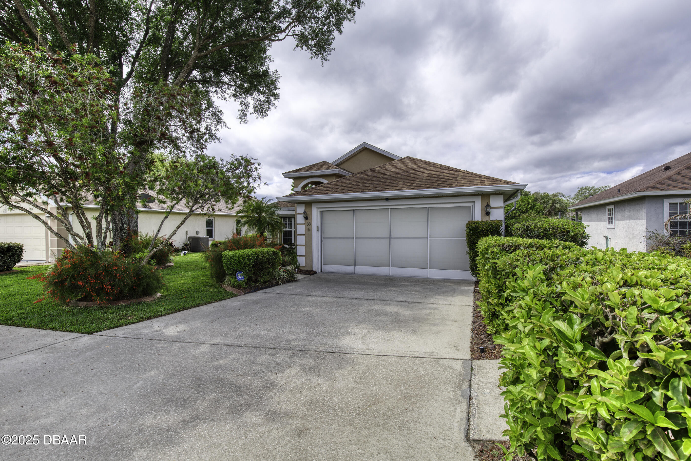 38 Lake Walden Trail Ormond Beach, FL 32174 - Photo 4 of 72 38LakeWaldenTrail-4