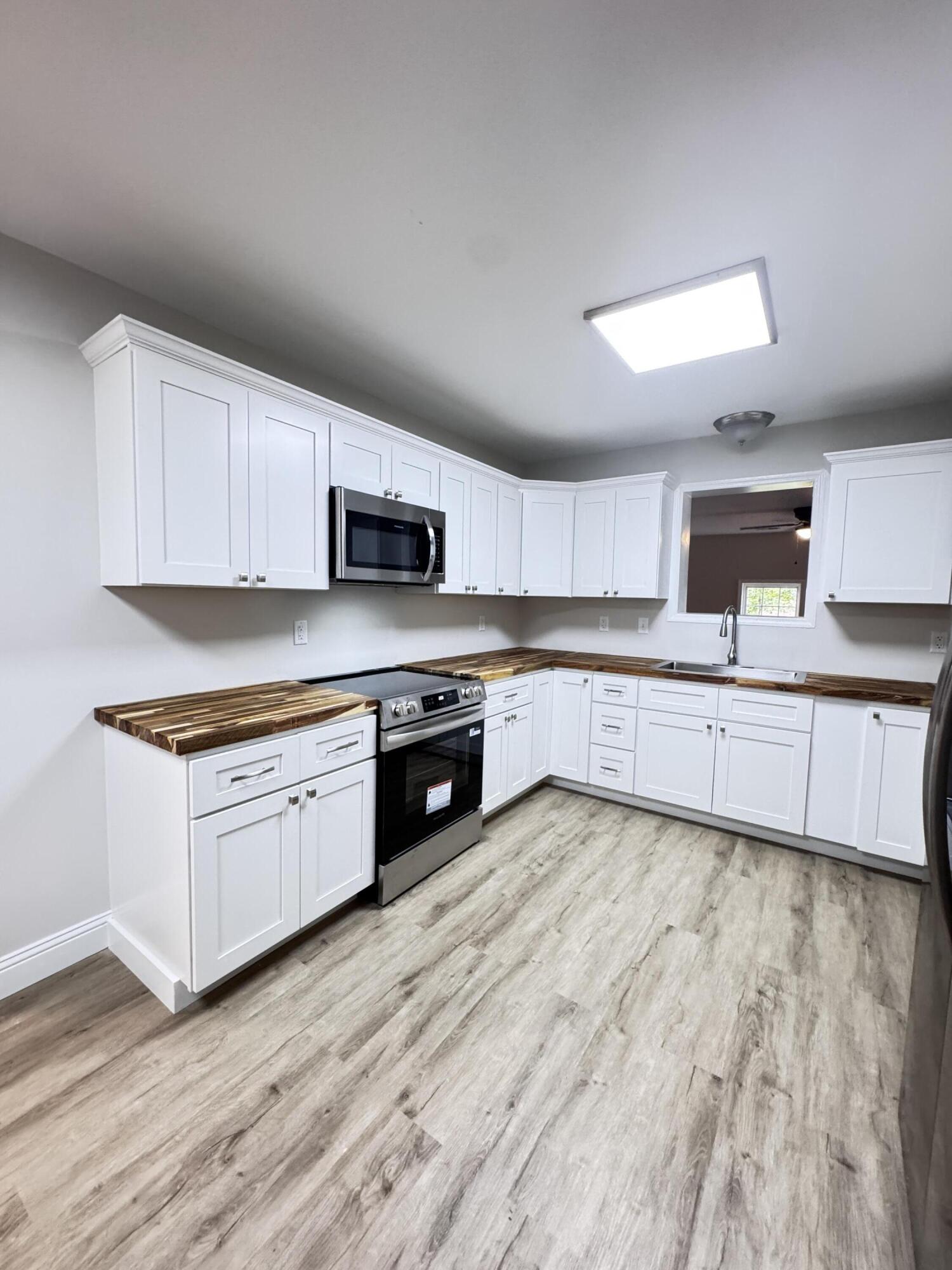 710 Gadsden Loop Walterboro, SC 29488 - Photo 22 of 52 710 Gadsden Loop (24)