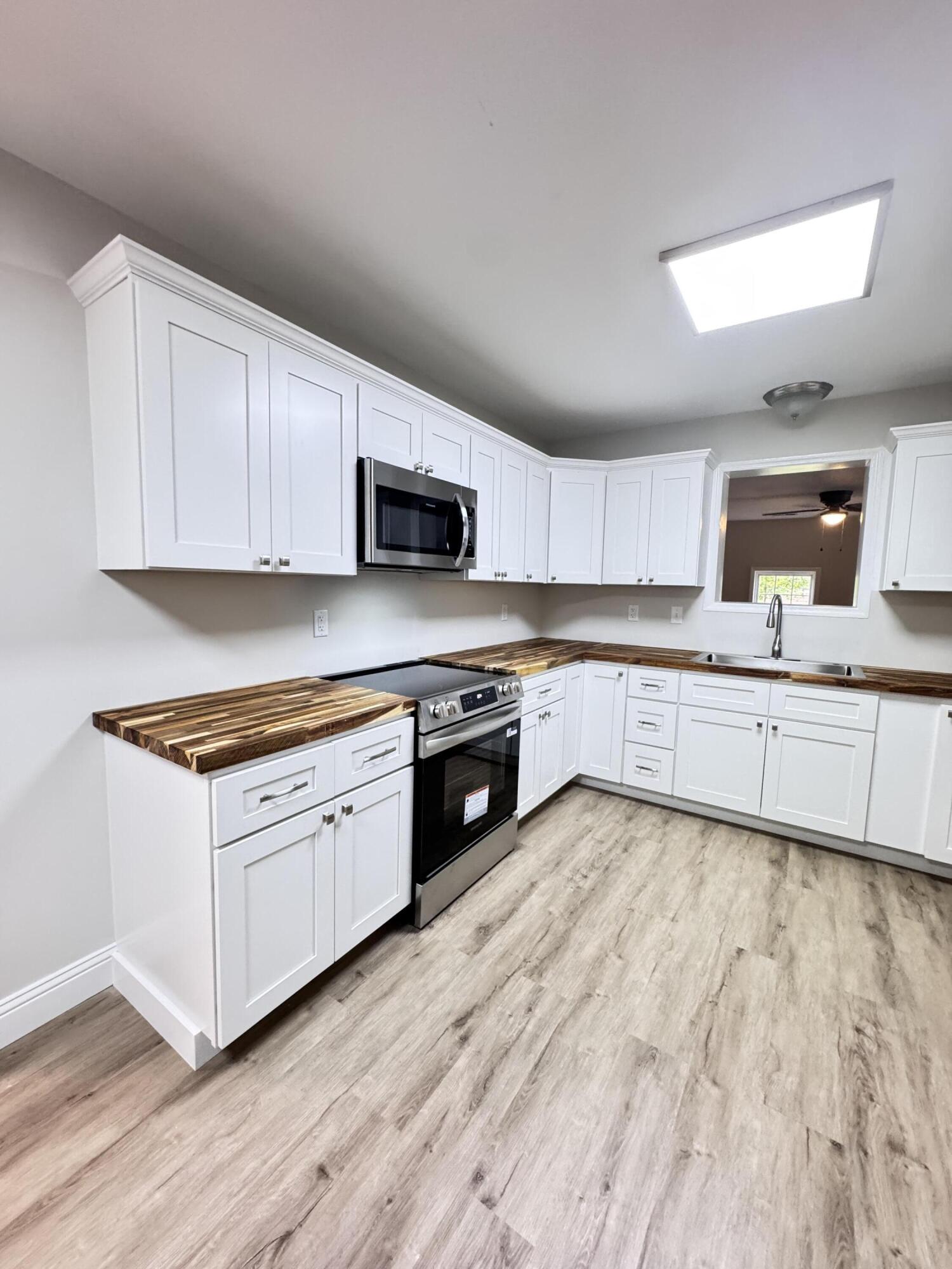 710 Gadsden Loop Walterboro, SC 29488 - Photo 24 of 52 710 Gadsden Loop (26)