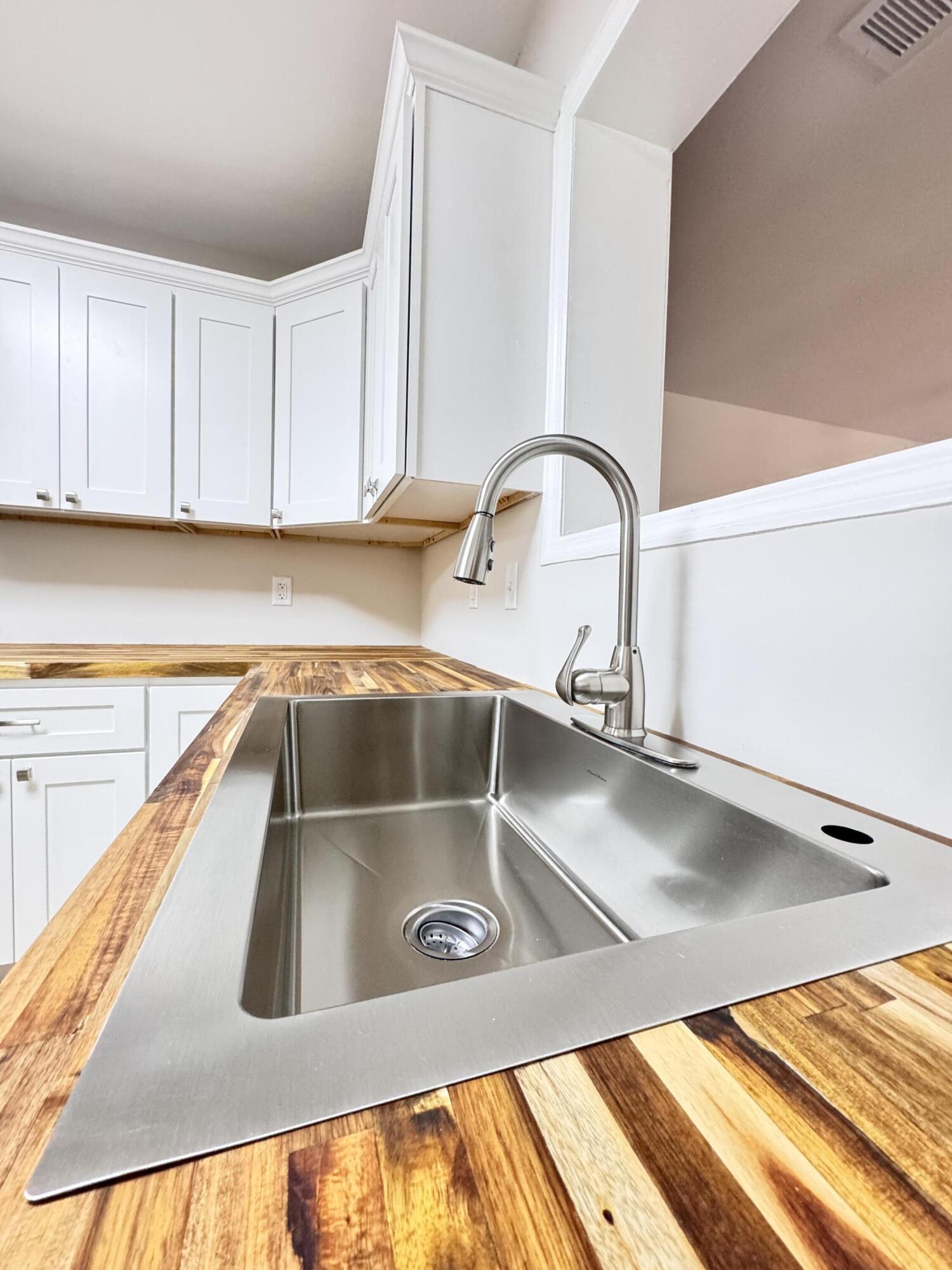 710 Gadsden Loop Walterboro, SC 29488 - Photo 27 of 52 710 Gadsden Loop (29)