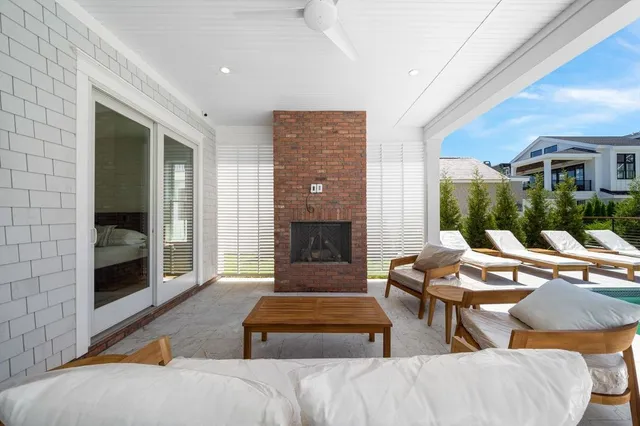 $4,695,000 | 815 Ocean Road, Narragansett, RI 02882