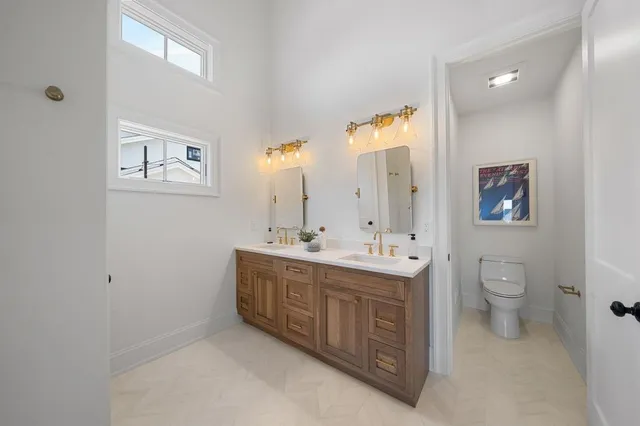 $4,695,000 | 815 Ocean Road, Narragansett, RI 02882