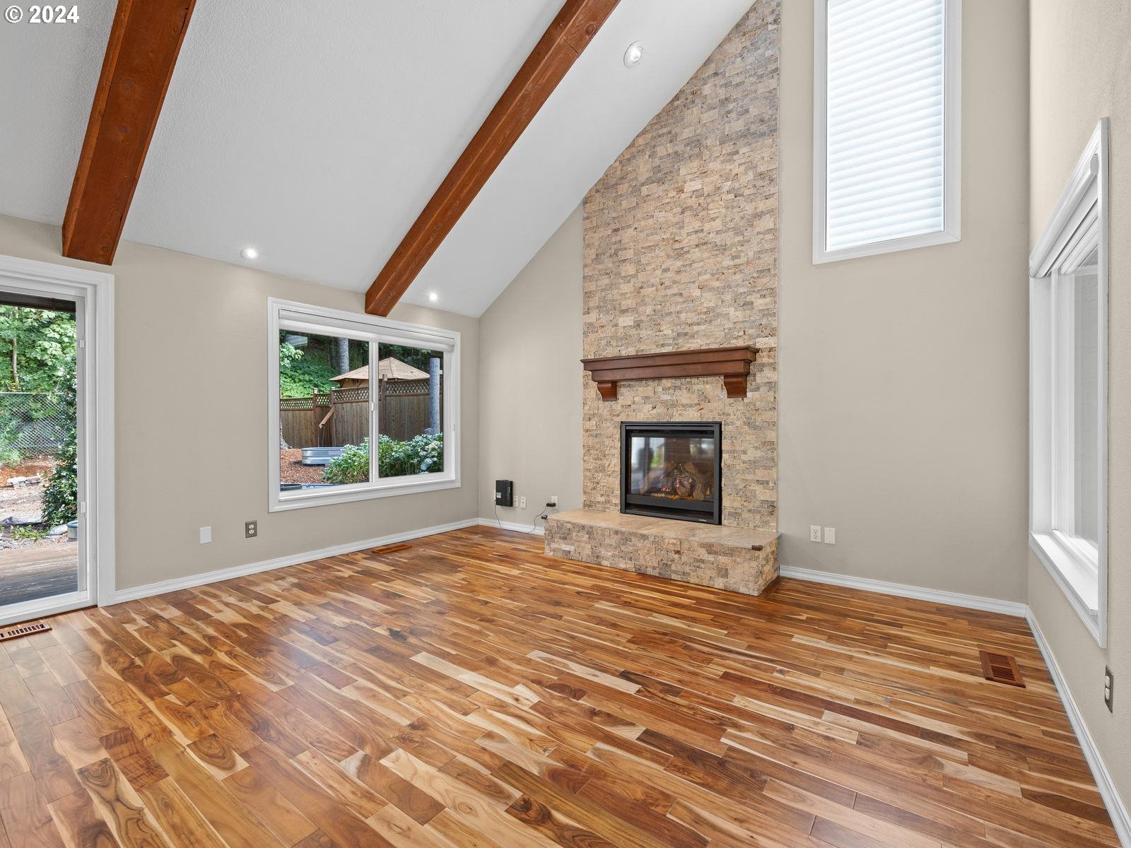 36455 Yocum Loop Sandy, OR 97055 - Photo 13 of 48 Gallery Image 13