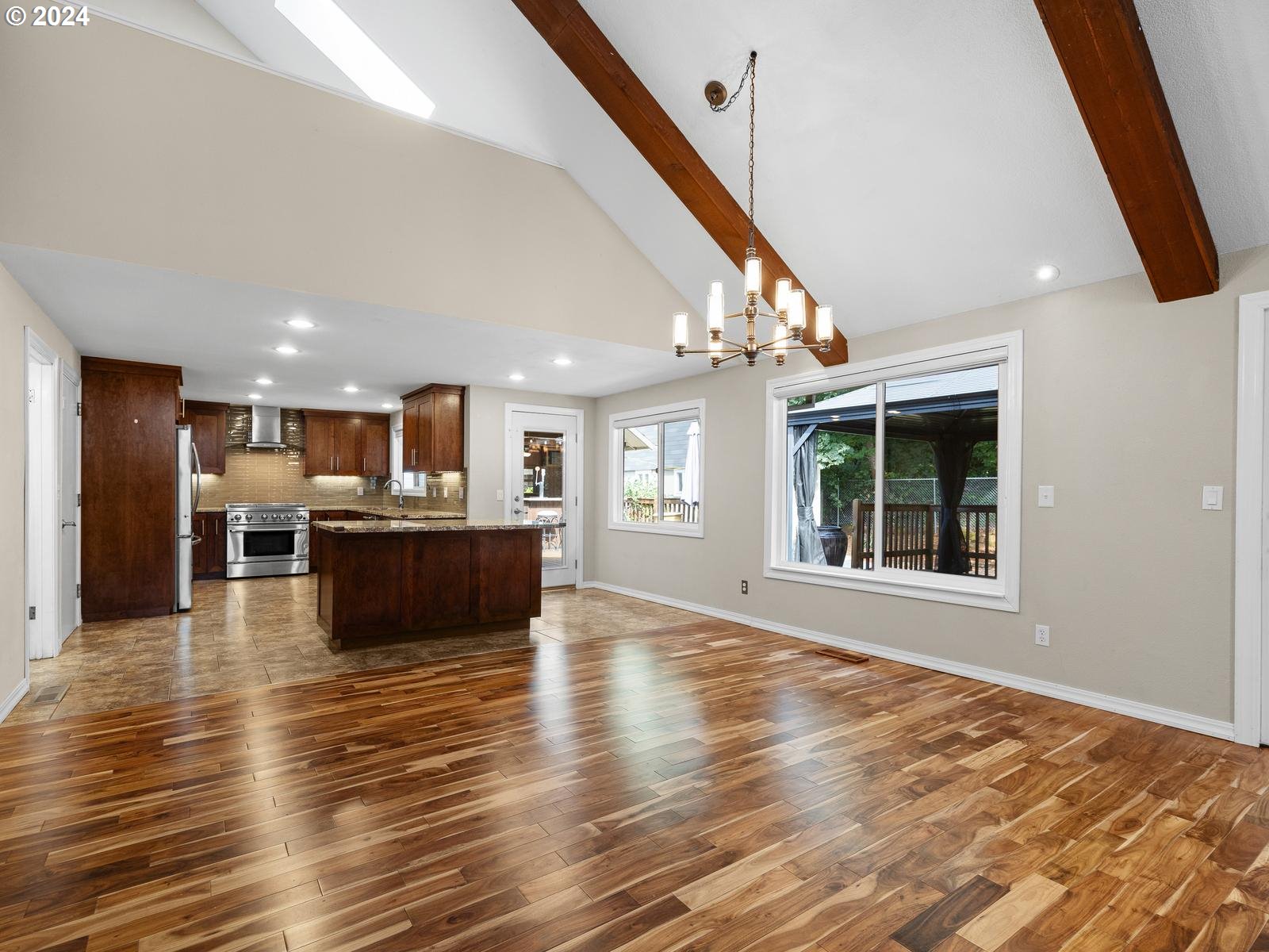 36455 Yocum Loop Sandy, OR 97055 - Photo 16 of 48 Gallery Image 16
