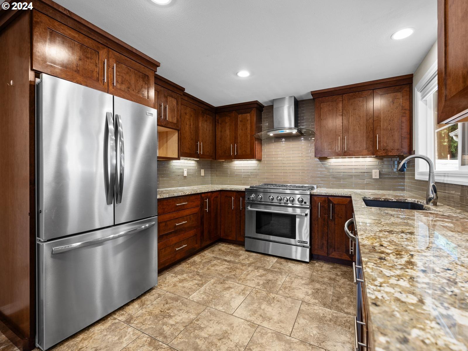 36455 Yocum Loop Sandy, OR 97055 - Photo 19 of 48 Gallery Image 19