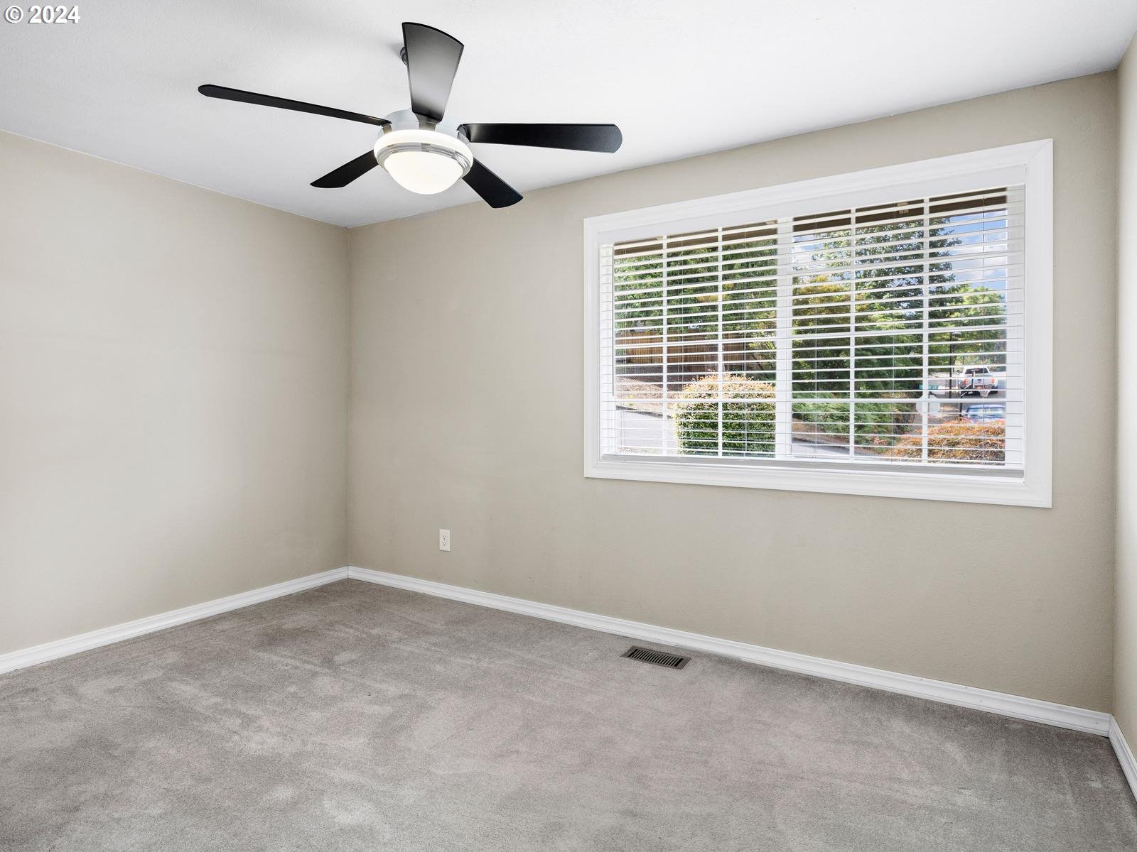36455 Yocum Loop Sandy, OR 97055 - Photo 41 of 48 Bedroom