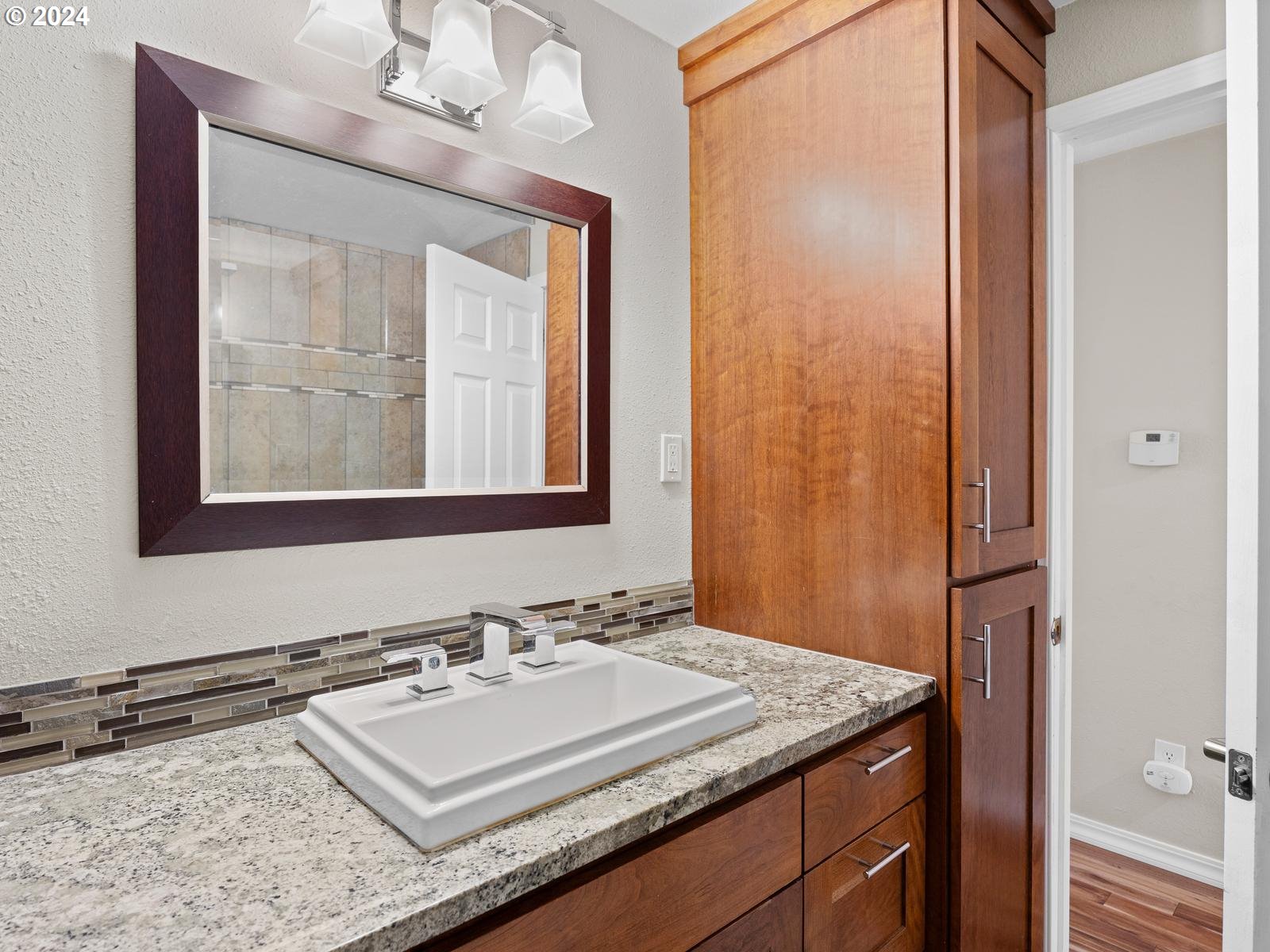36455 Yocum Loop Sandy, OR 97055 - Photo 43 of 48 Bathroom
