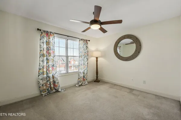 $624,900 | 8434 Shoregate Lane, Knoxville, TN 37938