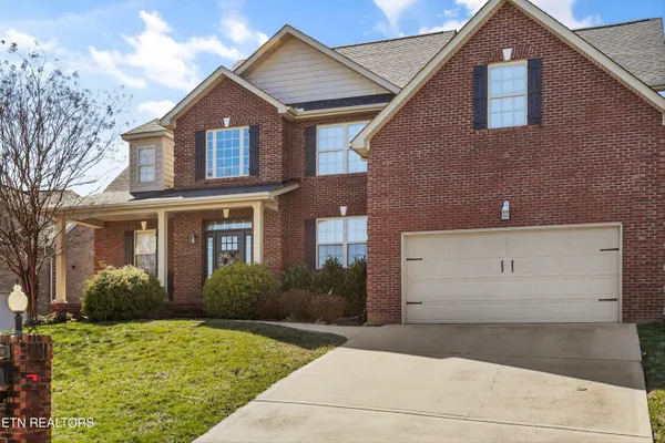 $624,900 | 8434 Shoregate Lane, Knoxville, TN 37938