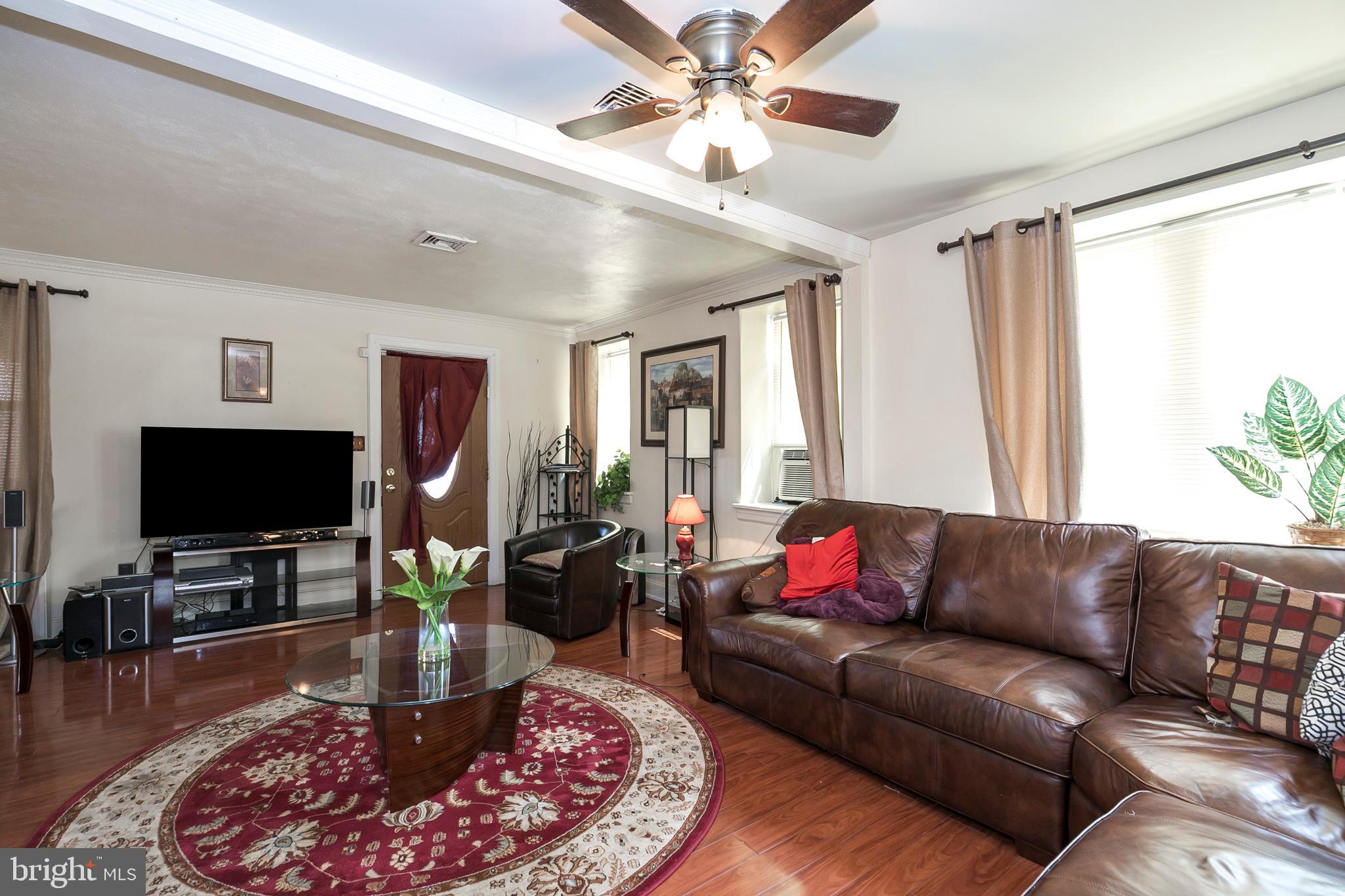 14 Harvin Road Upper Darby, PA 19082 - Photo 3 of 29