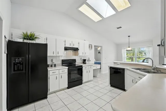 $339,000 | 143 Old Sunbeam Drive, Daytona Beach, FL 32119