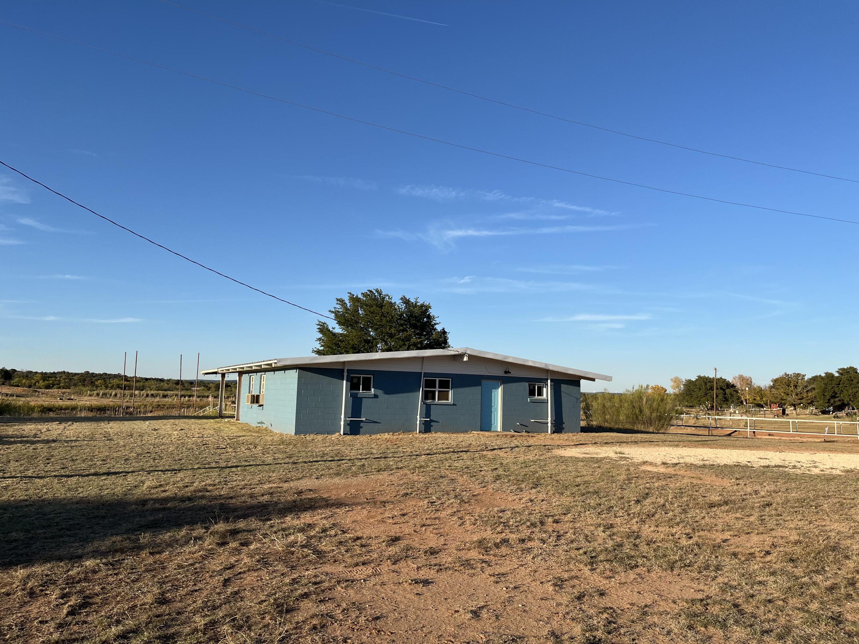 126 Thompson Road Blackwell, TX 79506 - Photo 2 of 32 IMG_6409