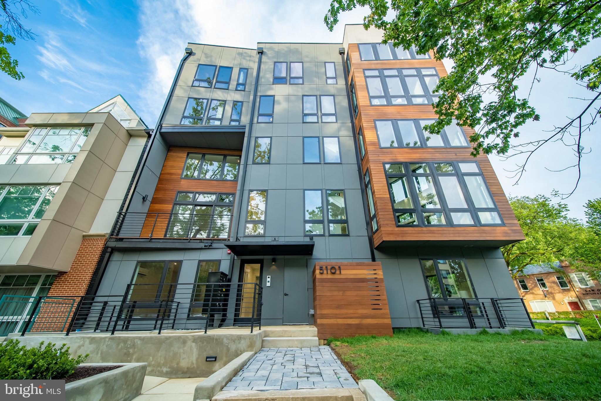 5101 Connecticut Avenue Northwest, Unit 8 Washington, DC 20008 - Photo 2 of 33 Exterior