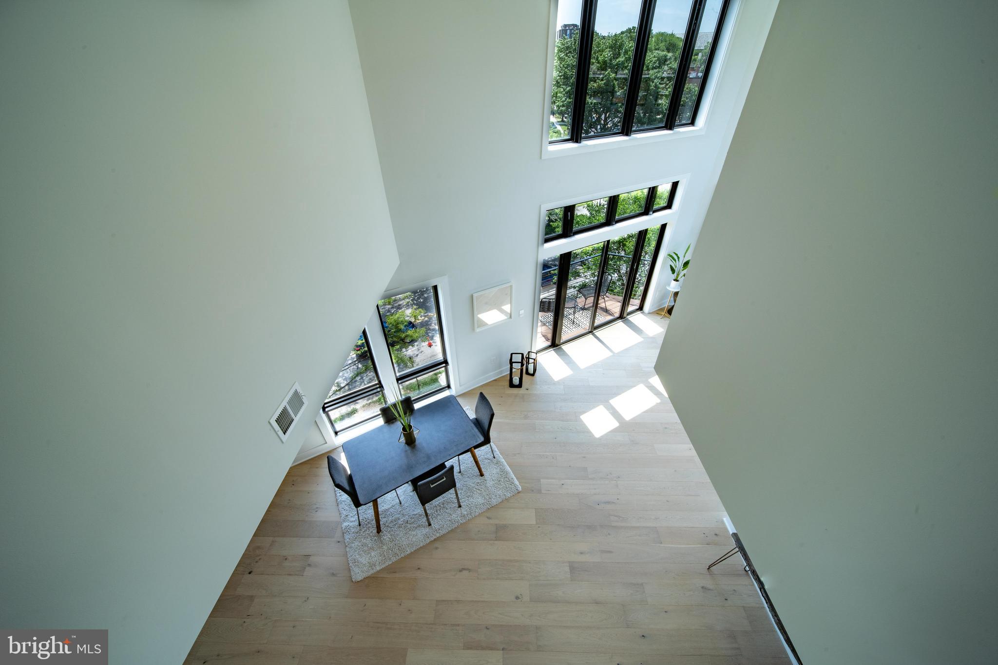 5101 Connecticut Avenue Northwest, Unit 8 Washington, DC 20008 - Photo 15 of 33 View From Second Level