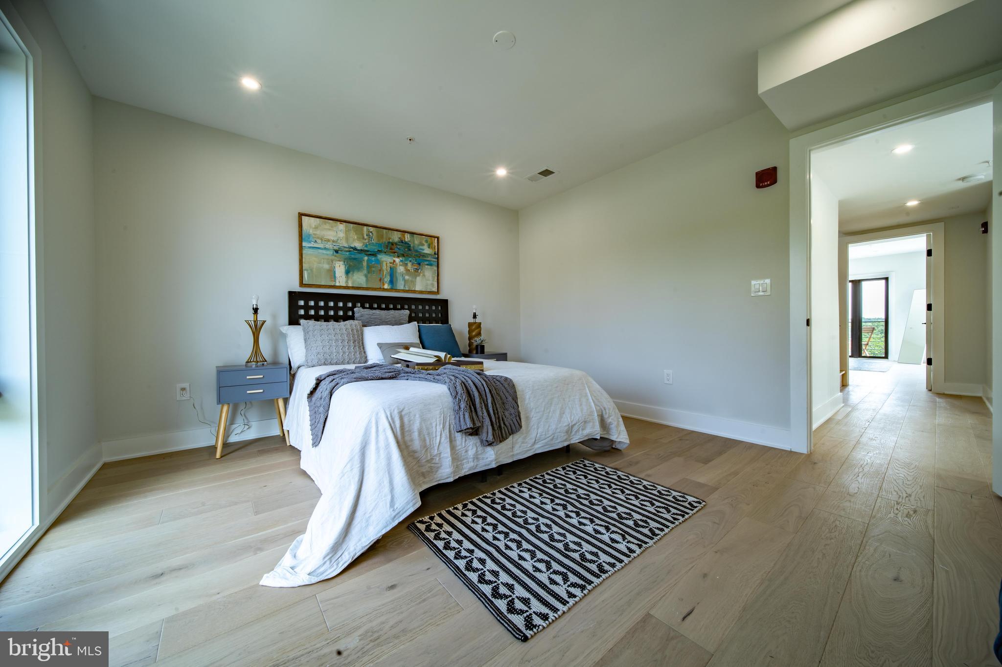 5101 Connecticut Avenue Northwest, Unit 8 Washington, DC 20008 - Photo 23 of 33 Second Bedroom