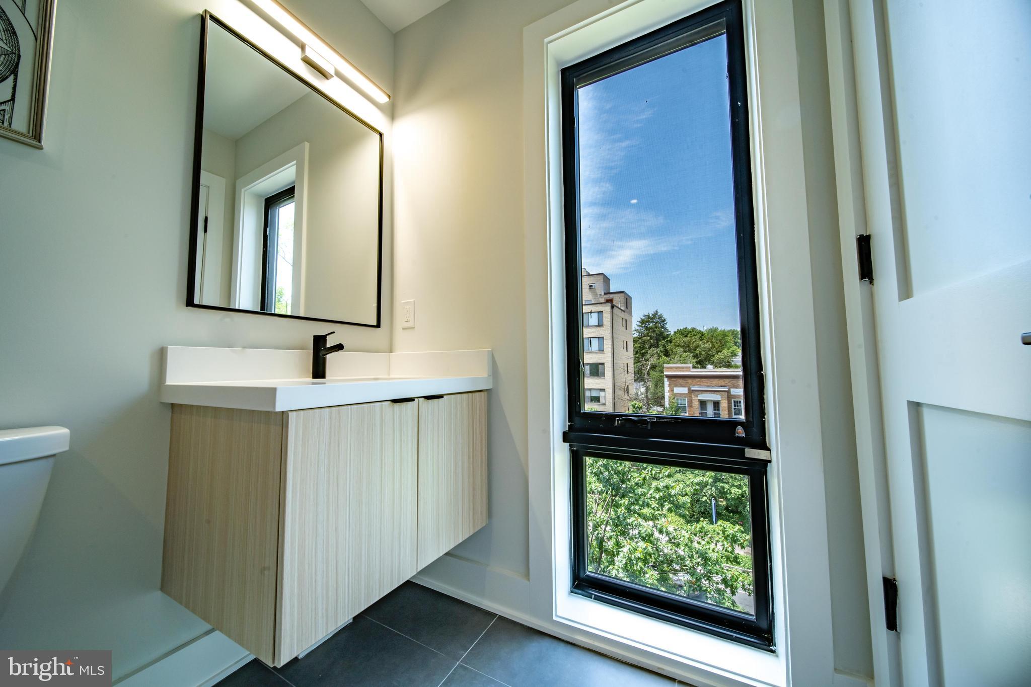 5101 Connecticut Avenue Northwest, Unit 8 Washington, DC 20008 - Photo 24 of 33 Second Bedroom Ensuite