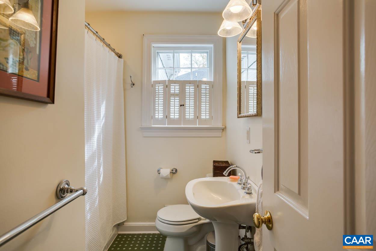 1870 Field Road Charlottesville, VA 22903 - Photo 27 of 65 Gallery Image 27
