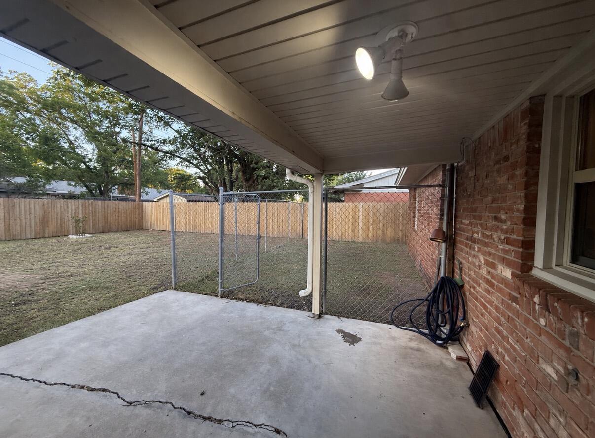3606 55th Street Lubbock, TX 79413 - Photo 23 of 25 IMG_8965