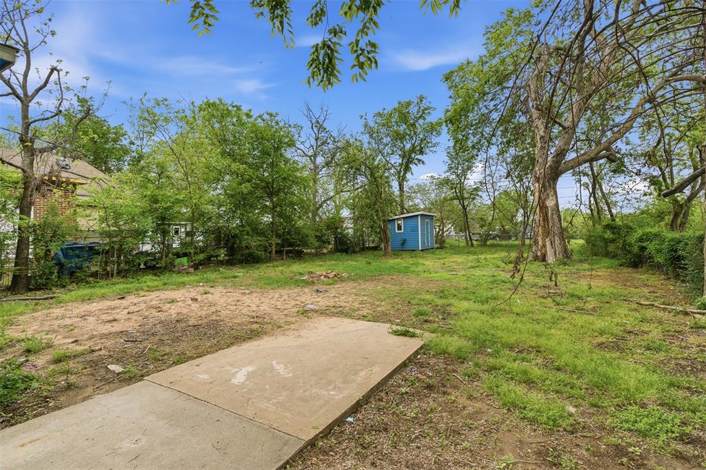 127 East Walker Street Denison, TX 75021 - Photo 22 of 26