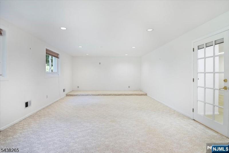 6 Green Hills Road Mendham, NJ 07945 - Photo 38 of 42