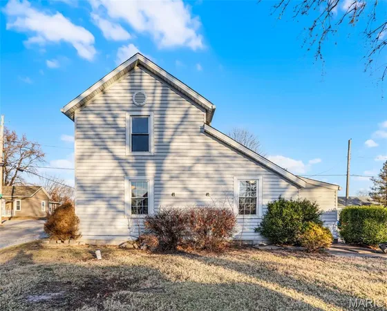$150,000 | 202 Summit Avenue, Glen Carbon, IL 62034