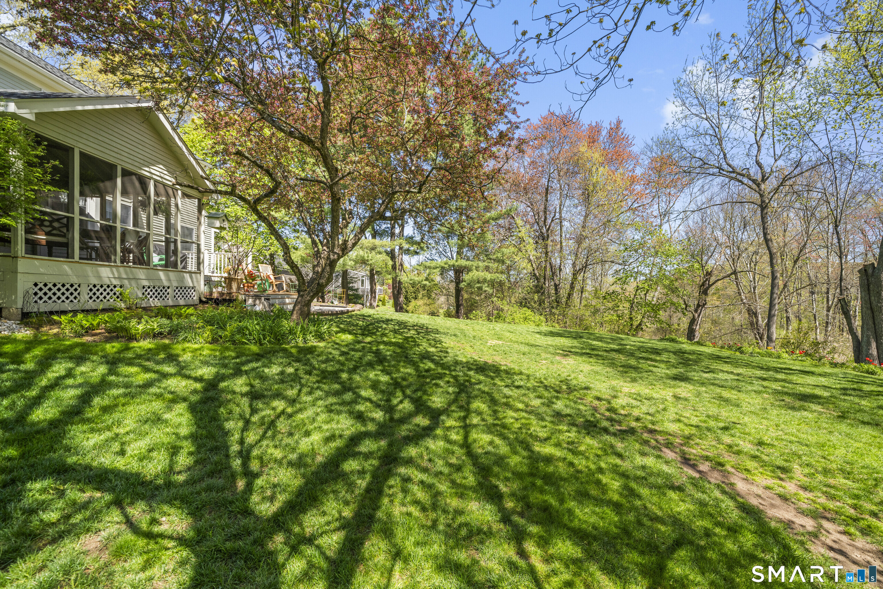 90 Russell Avenue Suffield, CT 06078 - Photo 37 of 40