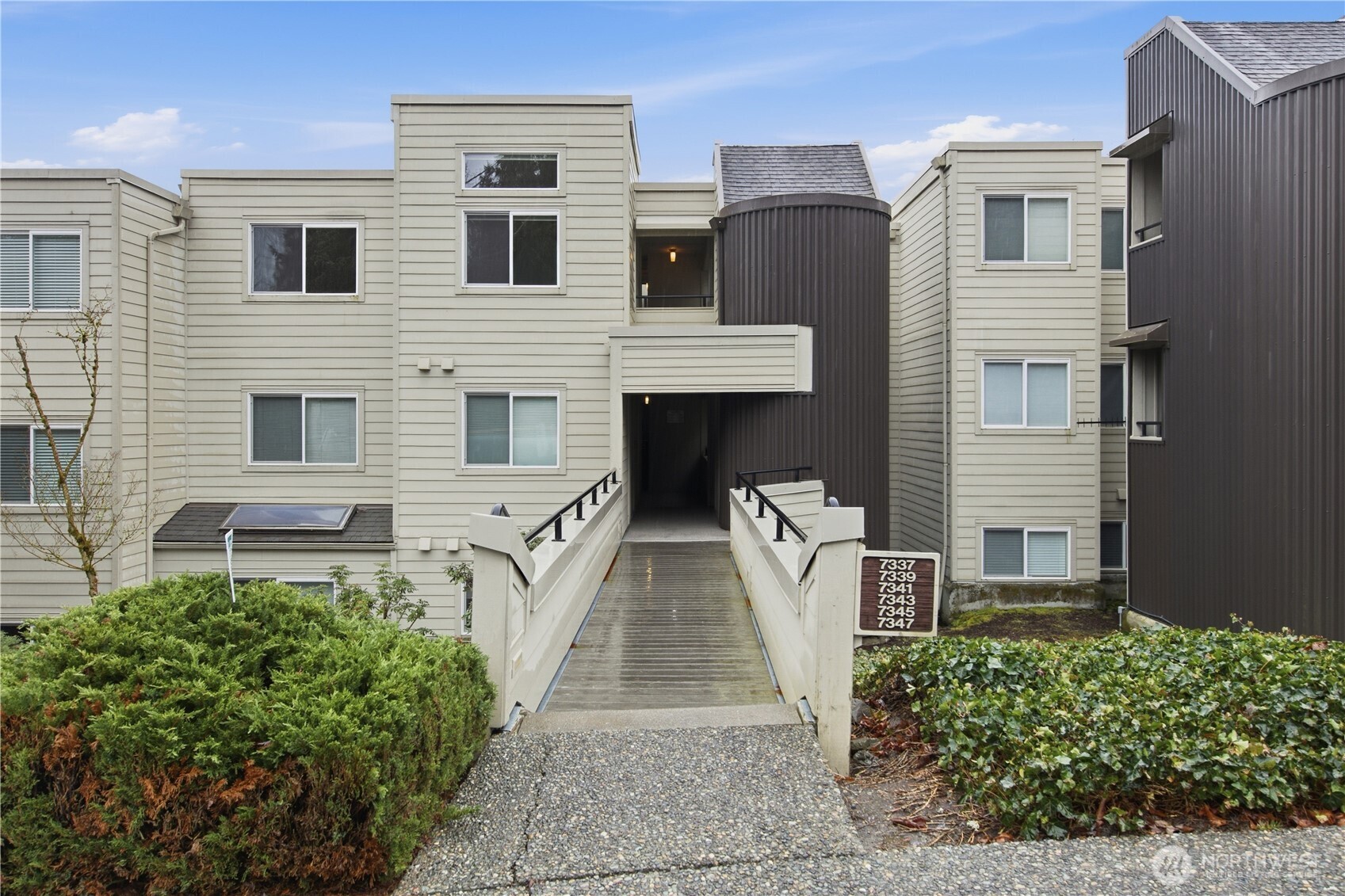 a view of outdoor space