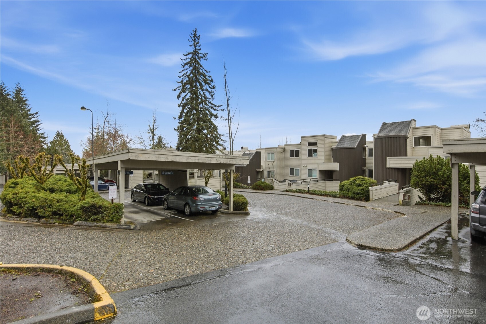 7339 Old Redmond Road, Unit 118 Redmond, WA 98052 - Photo 25 of 25 a view of a street with cars