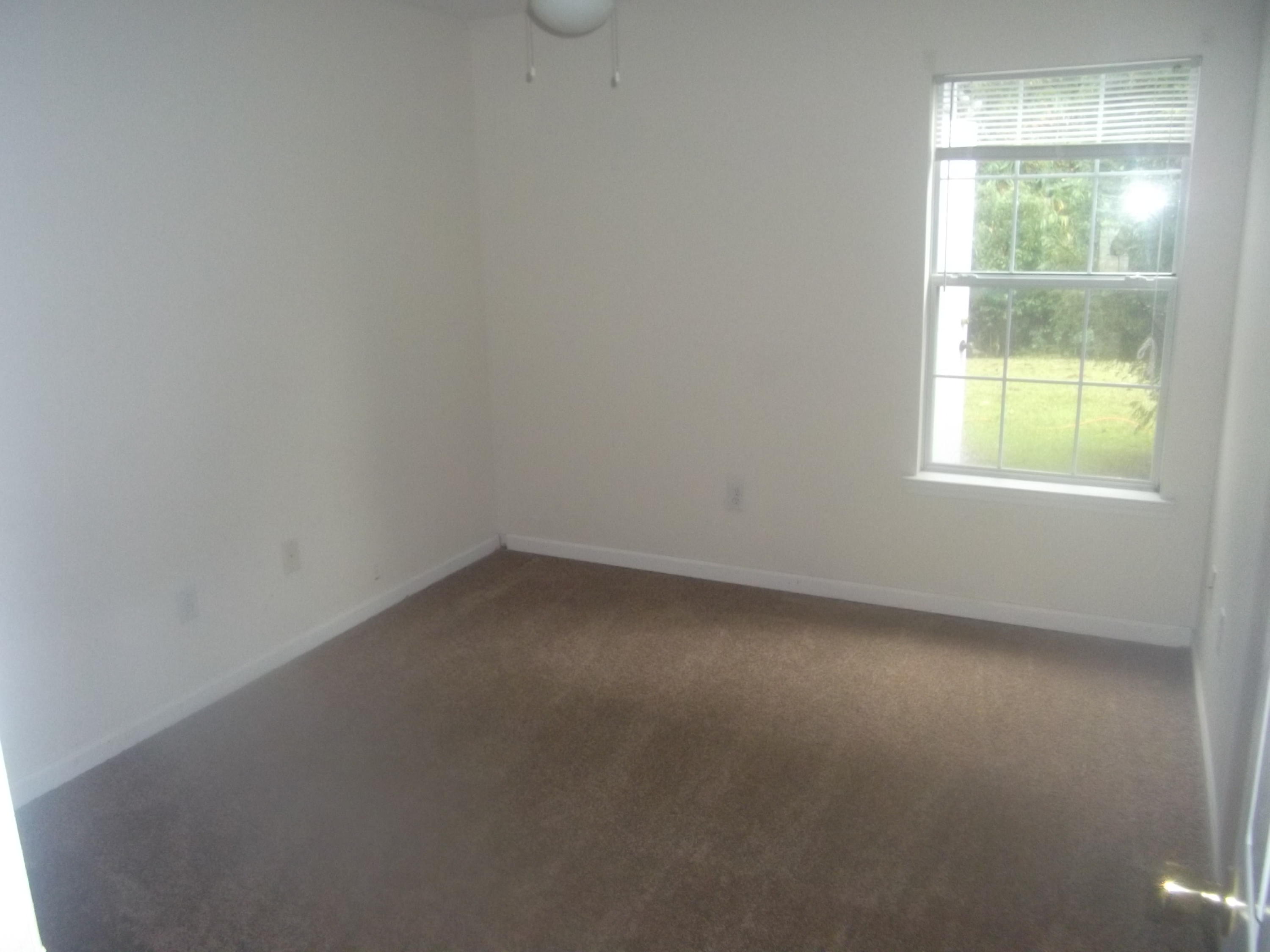 9246 Ayscough Road Summerville, SC 29485 - Photo 6 of 17 029