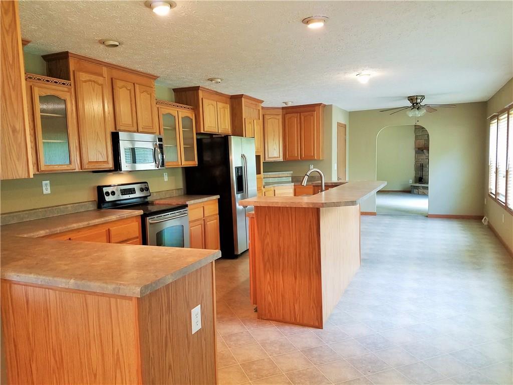 406 Purdy Road Burgettstown, PA 15021 - Photo 2 of 20