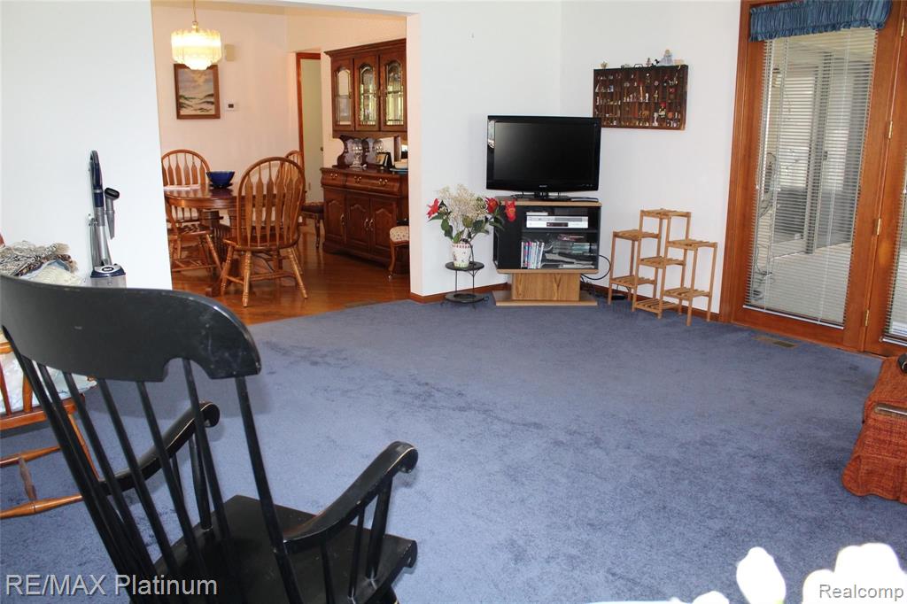 2414 Pollock Road Grand Blanc, MI 48439 - Photo 13 of 30