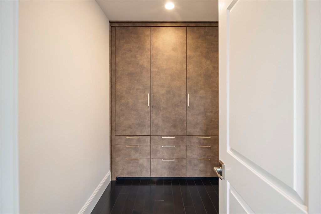 21 Broken Tree Road Newton, MA 02459 - Photo 20 of 42