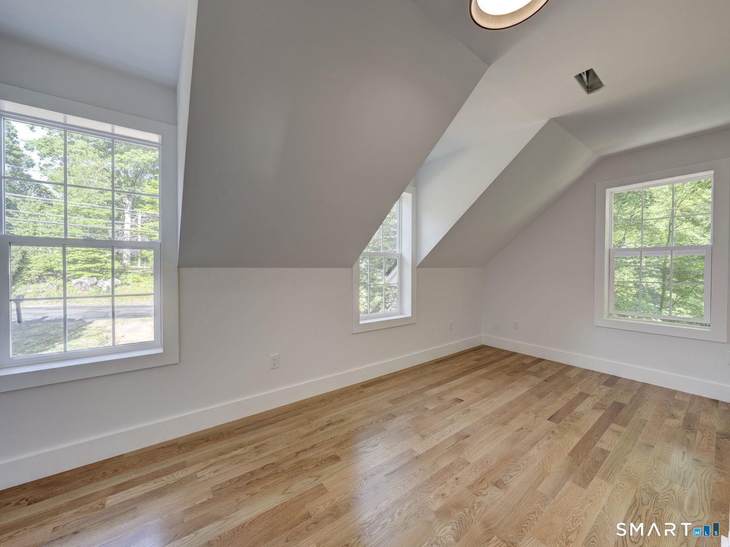 100 Wild Cat Hill Road Harwinton, CT 06791 - Photo 22 of 38 One of two similar sized bedrooms