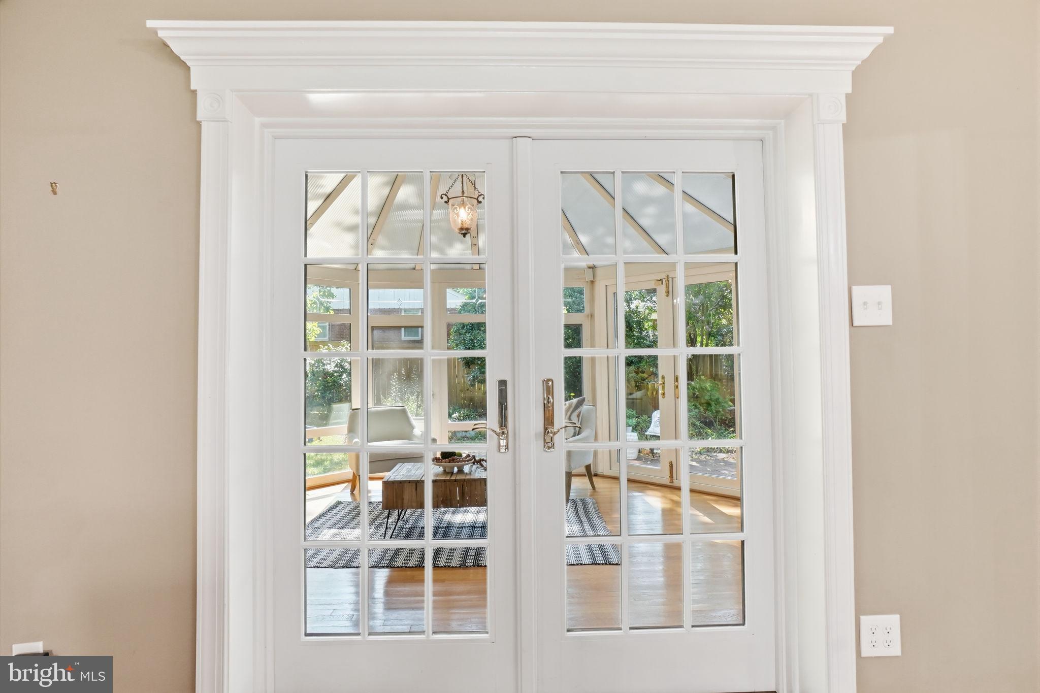 824 South Courthouse Road Arlington, VA 22204 - Photo 14 of 70 Conservatory Entrance