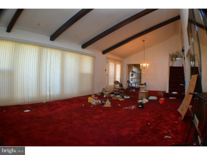 1469 Thornberry Road Wyncote, PA 19095 - Photo 3 of 16 Gallery Image 3