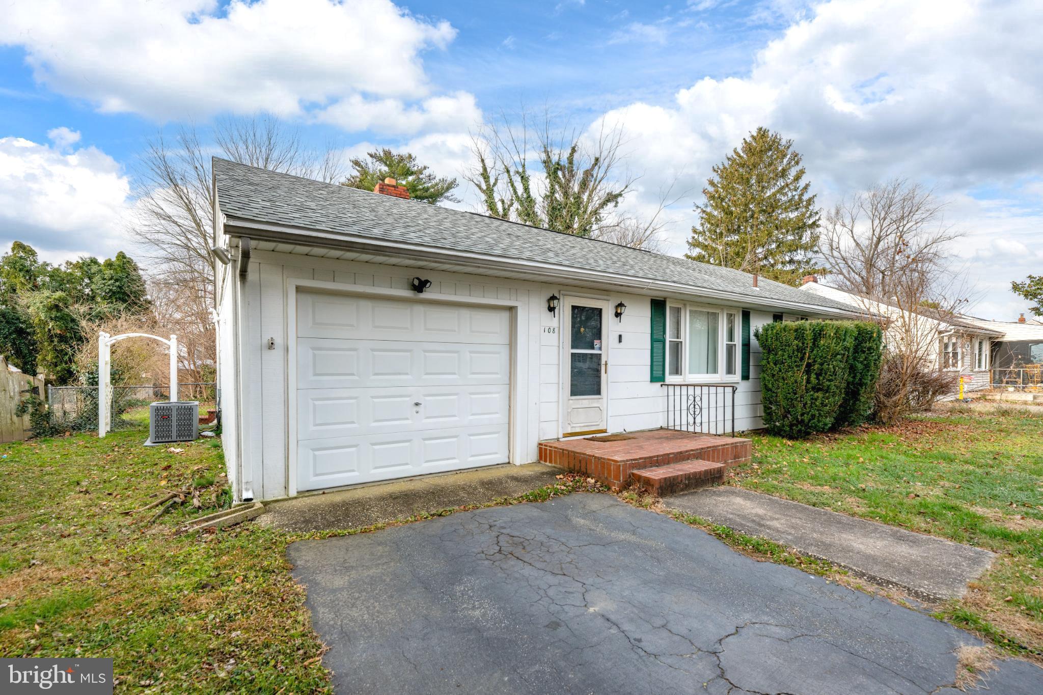 108 North Halsey Road Dover, DE 19901 - Photo 2 of 20 Charming home with inviting curb appeal.