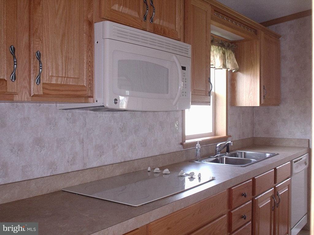 40 A Oak Road, Unit 40A Elizabethtown, PA 17022 - Photo 9 of 28 Gallery Image 9