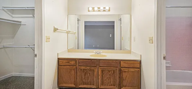 $1,900 | 7120 Wetherburn Cove, Memphis, TN 38125