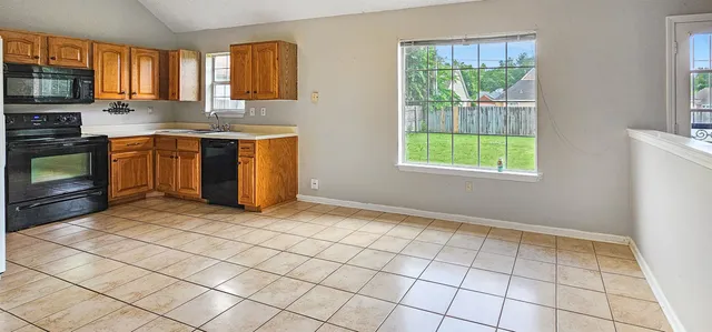 $1,900 | 7120 Wetherburn Cove, Memphis, TN 38125