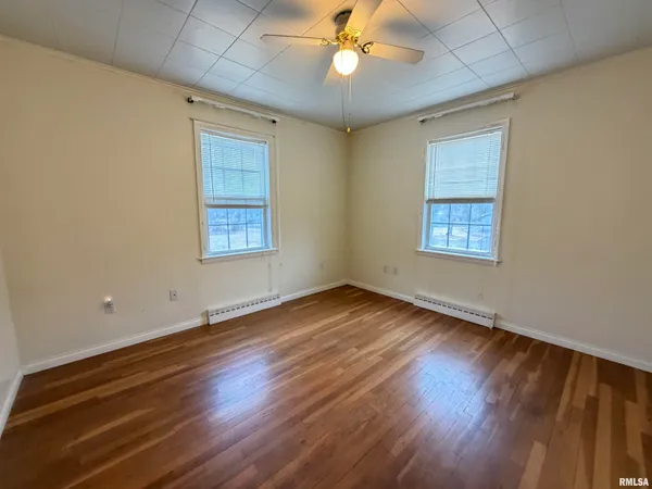 $135,000 | 1687 Beecher Avenue, Galesburg, IL 61401