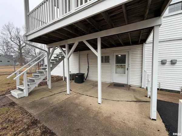 $135,000 | 1687 Beecher Avenue, Galesburg, IL 61401