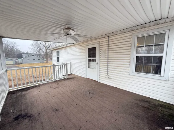 $135,000 | 1687 Beecher Avenue, Galesburg, IL 61401