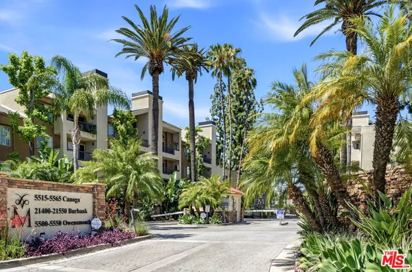 $2,250 | 5530 Owensmouth Avenue, Unit 133, Woodland Hills, CA 91367