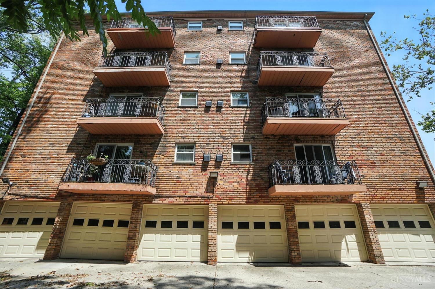 2270 Madison Road, Unit 1B Cincinnati, OH 45208 - Photo 48 of 53