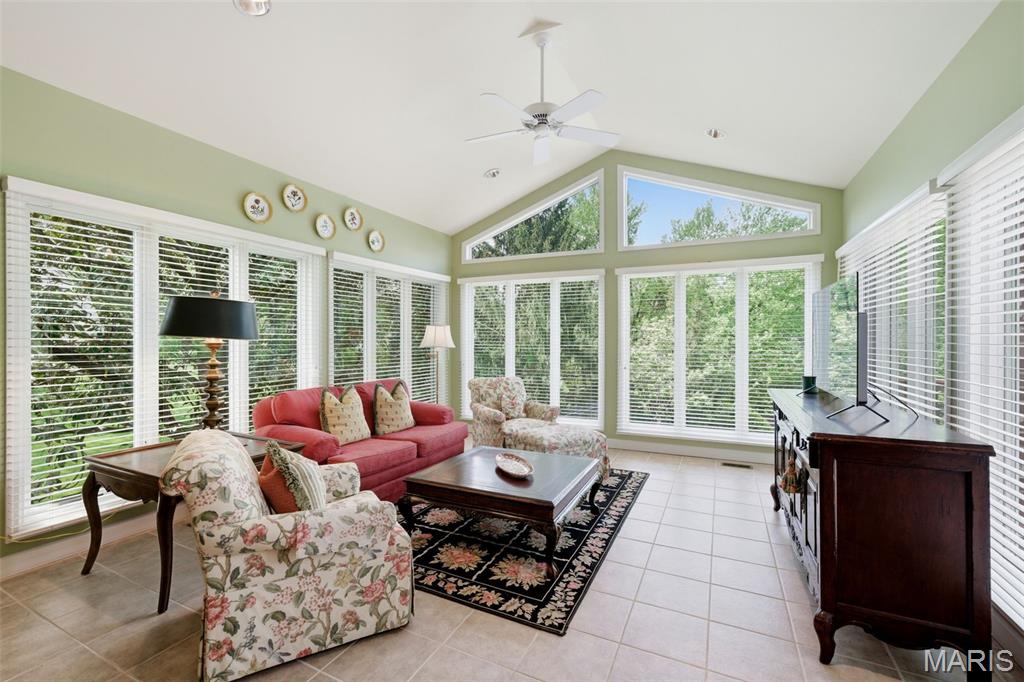 32 Huntleigh Downs Road Frontenac, MO 63131 - Photo 24 of 68
